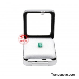 Bảo hành uy tín và trải nghiệm vẻ đẹp tự nhiên của emerald. 
