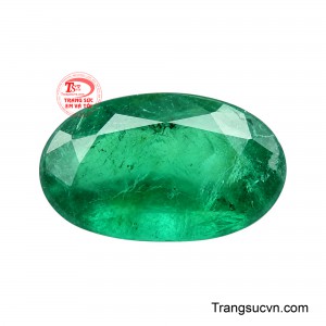 Các đường bao thể trải dài trong lòng đá như những nét vẽ tự nhiên, làm tăng vẻ chân thực và cá tính cho viên đá. 