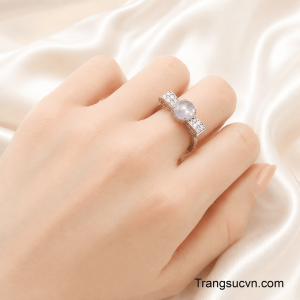 Đây là lựa chọn dành cho người phụ nữ yêu nét đẹp tinh tế, sang trọng nhưng không phô trương.