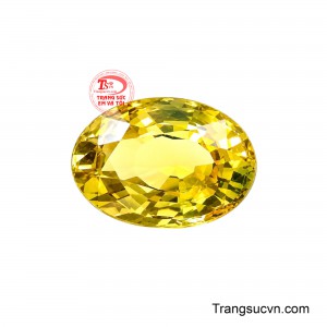 Những đường cắt oval mềm mại và tinh xảo không chỉ làm tăng thêm vẻ thanh lịch mà còn tối đa hóa sự lấp lánh, tạo nên một hiệu ứng ánh sáng cuốn hút và sống động. 