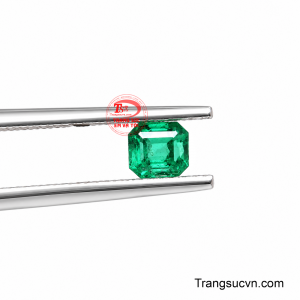 Bảo hành uy tín và trải nghiệm vẻ đẹp tự nhiên của emerald. 