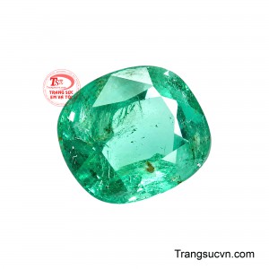 Viên đá thích hợp chế tác nhẫn, mặt dây chuyền và các thiết kế trang sức cao cấp, đặc biệt dành cho những món quà mang ý nghĩa chúc tài vận và thành công. 