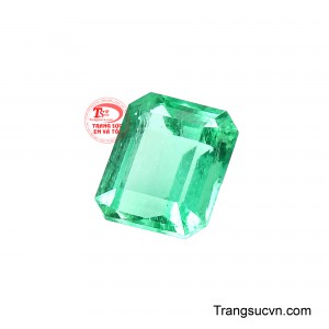 Viên đá mang ý nghĩa phúc lành từ trời, tượng trưng cho may mắn, bình an và nguồn năng lượng tốt đẹp đồng hành cùng chủ nhân. 