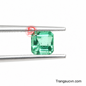Đây là lựa chọn lý tưởng để chế tác nhẫn Emerald, mặt dây chuyền hoặc trang sức cao cấp, đồng thời thích hợp làm món quà ý nghĩa dành tặng người thân trong những dịp đặc biệt.