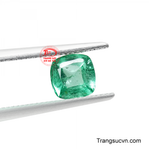 Mang tên An Yên, viên ngọc tượng trưng cho sự bình tâm, cân bằng và một nguồn năng lượng nhẹ nhàng giữa nhịp sống hiện đại. 