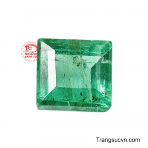 Thiết kế dáng vuông với những đường nét gọn gàng, cân đối tôn lên vẻ đẹp hiện đại, sang trọng và đầy cá tính của viên đá. 