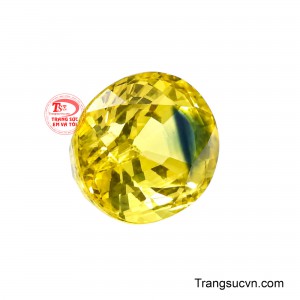 Điểm đặc biệt của nó nằm ở những vết tích tự nhiên bên trong, tạo nên một 