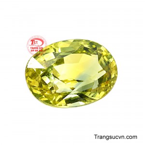Khi đặt ở những vị trí chiến lược trong không gian sống hoặc làm việc, viên Sapphire này được tin là sẽ thu hút năng lượng tích cực, xua tan những điều không may và mang lại sự cân bằng. 