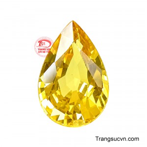 Viên sapphire vàng sang trọng cuốn hút mọi ánh nhìn bằng sắc vàng óng ánh và màu hổ phách đậm, toát lên vẻ sang trọng và quý phái tuyệt đối. 