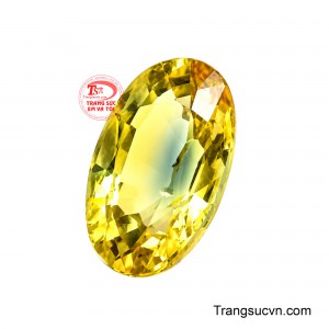 Màu sắc vàng tươi sáng tạo nên sự sang trọng và quý phái khi bạn chế tác thành bất kì món trong sức nào như nhẫn, vòng tay,…