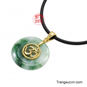 Bộ Mặt Dây Cẩm Thạch Vượng An gửi gắm lời chúc về sự an định, vững vàng và thuận hòa trên hành trình công việc và cuộc sống.