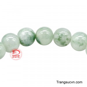 Theo quan niệm phong thủy, cẩm thạch là biểu tượng của bình an, may mắn và sự hài hòa trong cuộc sống.