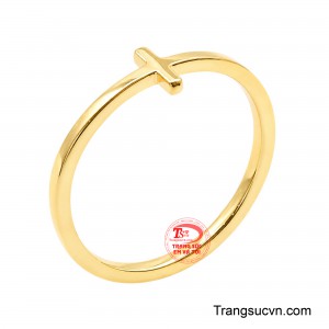 Nhẫn nữ thánh giá tinh tế sở hữu thiết kế thanh lịch, hiện đại với kiểu dáng nhẫn mềm mại, đường nét uốn cong đầy nữ tính. 