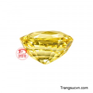 Sắc vàng thanh lịch hòa quyện cùng những đường cắt cân đối làm nổi bật nét đẹp quý phái và giá trị thẩm mỹ của viên đá.