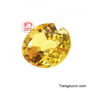 Khi được đặt trong những ổ đá tinh xảo, Sapphire Kim Bảo góp phần tạo điểm nhấn nổi bật, làm tôn lên đường nét thanh lịch và phong cách riêng của người đeo. 