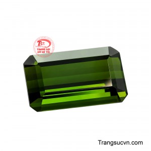 Sự đan xen giữa sáng và tối khiến sắc xanh không phô bày hoàn toàn mà hiện diện theo từng góc nhìn, tạo nên vẻ đẹp có chiều sâu và biến đổi đầy cuốn hút. 