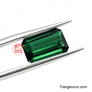 Thanh Sơn Ngọc vì thế không chỉ cuốn hút bởi vẻ đẹp trầm mặc mà còn gửi gắm thông điệp về sự kiên định và hành trình hoàn thiện bản thân. 