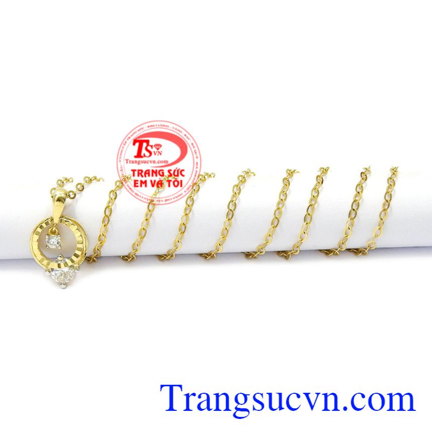 Bộ mặt dây nữ yêu kiều, Trang sức bộ