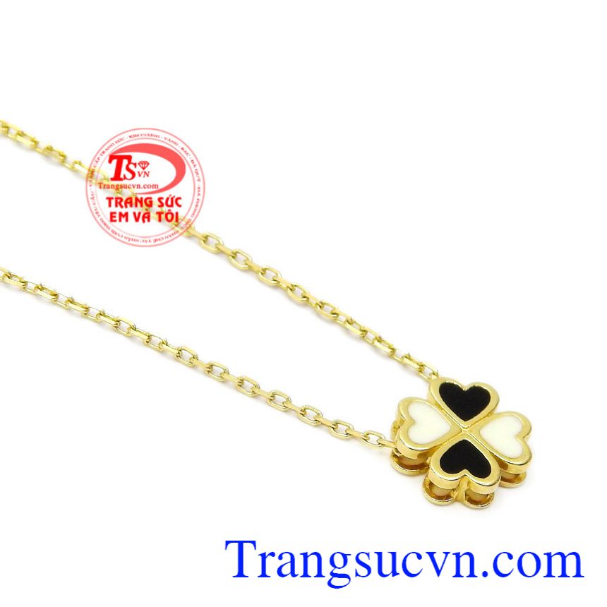 Dây liền mặt cỏ may mắn, Dây chuyền vàng nữ