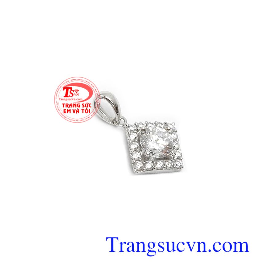 Mặt dây vàng trắng dịu dàng, Mặt dây chuyền vàng