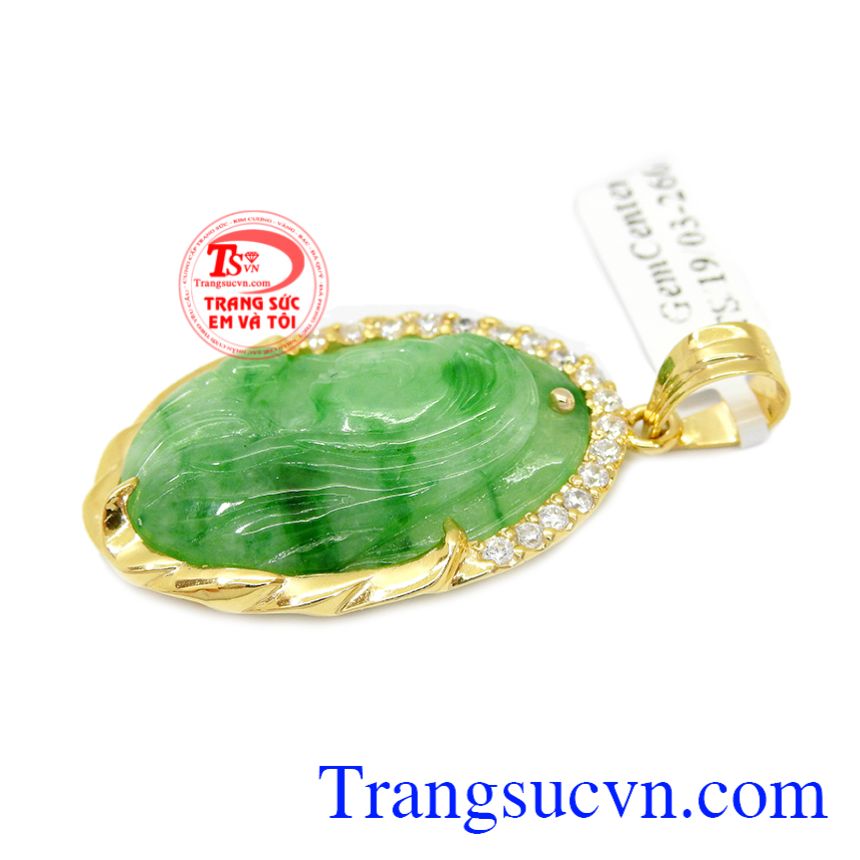 Mặt đức mẹ Jadeite bọc vàng, Mặt dây công giáo