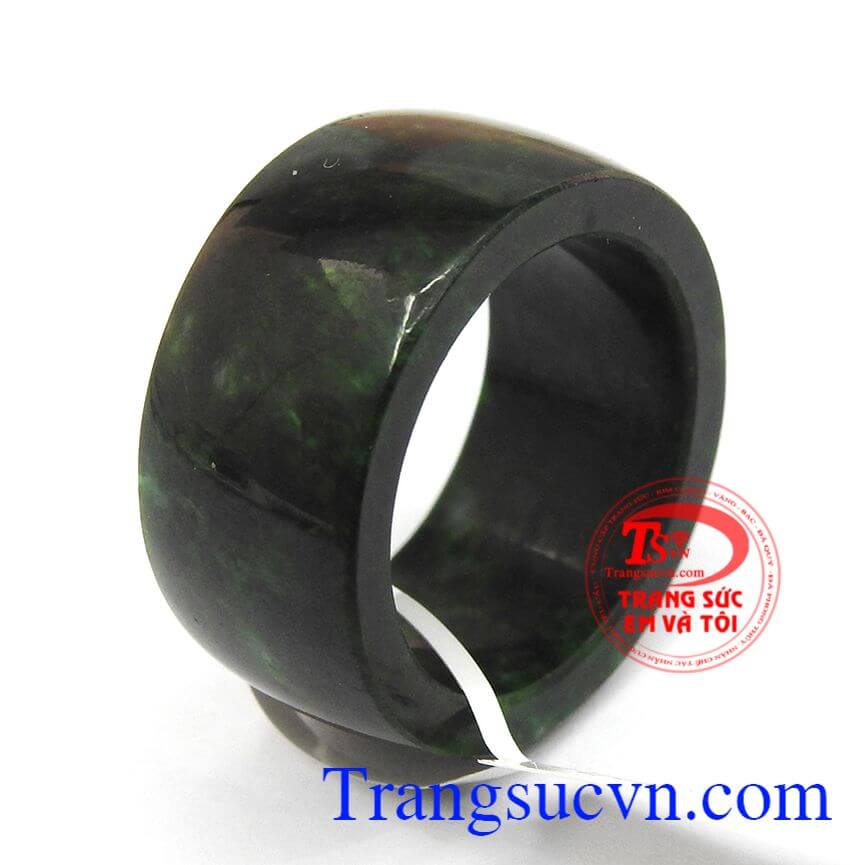 Nhẫn ngọc jadeite thiên nhiên đẹp, Nhẫn ngọc chất lượng cao, ngọc phỉ thúy.