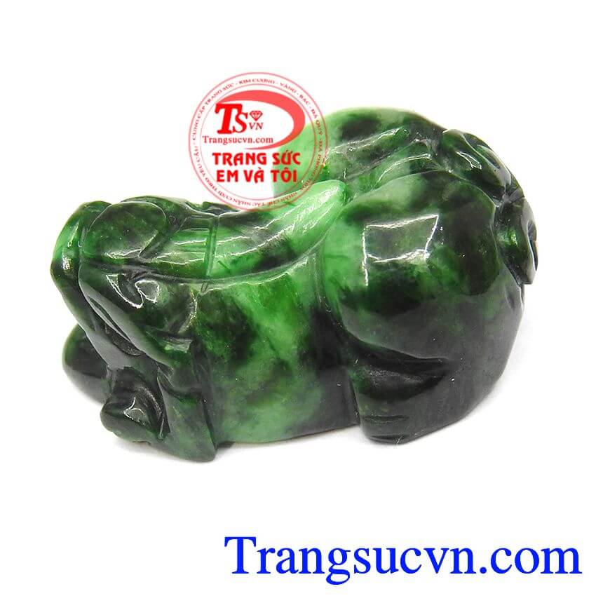 Tỳ hưu jadeite thiên nhiên, tỳ hưu đẹp, tỳ hưu phong thủy.