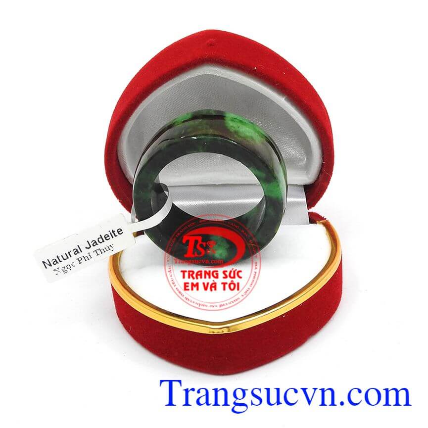 Nhẫn ngọc Jadeite quyền lực, Nhẫn ngọc sáng bóng, Nhẫn phỉ thúy thiên nhiên.