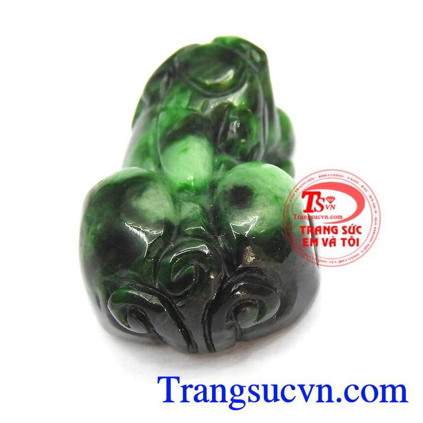 Tỳ hưu jadeite thiên nhiên, tỳ hưu đẹp, tỳ hưu phong thủy.