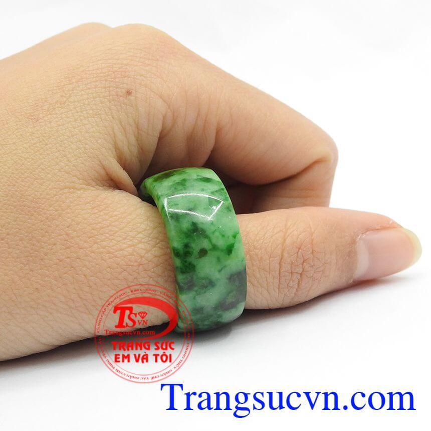 Nhẫn ngọc phỉ thúy an khang, Ngọc cẩm thạch, Nhẫn ngọc uy tín