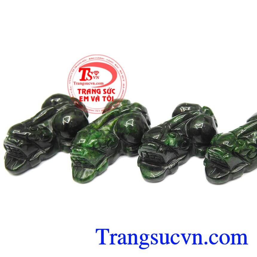Tỳ hưu mặt dây ngọc cẩm thạch, tỳ hưu phong thủy, tỳ hưu ngọc bền đẹp.
