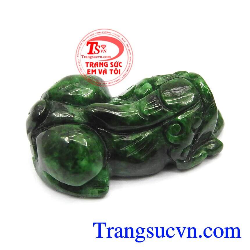 Tỳ hưu ngọc phỉ thúy, tỳ hưu giữ của, tỳ hưu ngọc sáng.