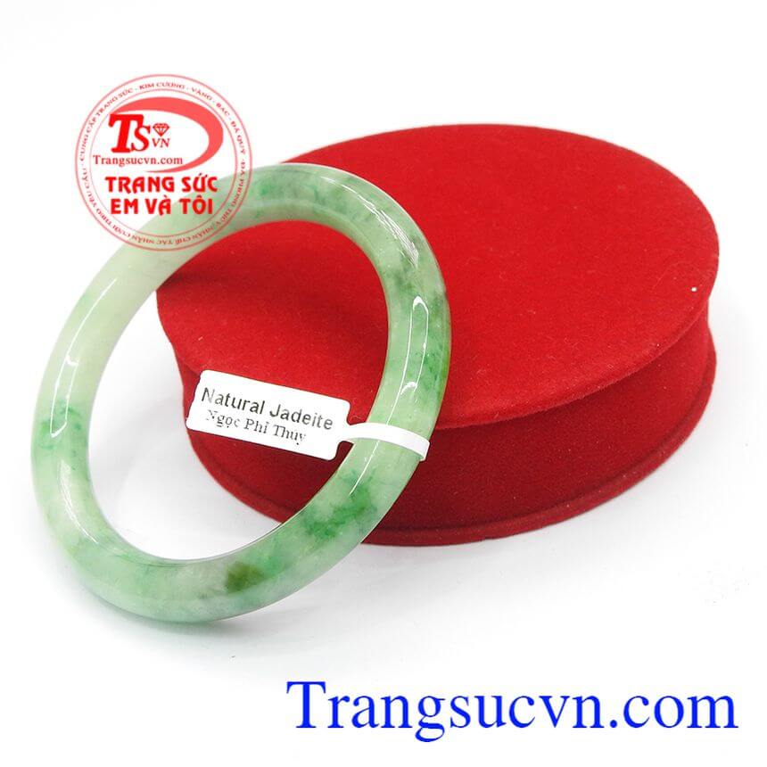 Vòng tay ngọc cẩm thạch mệnh mộc, vòng ngọc bản tròn, vòng ngọc quý phái.