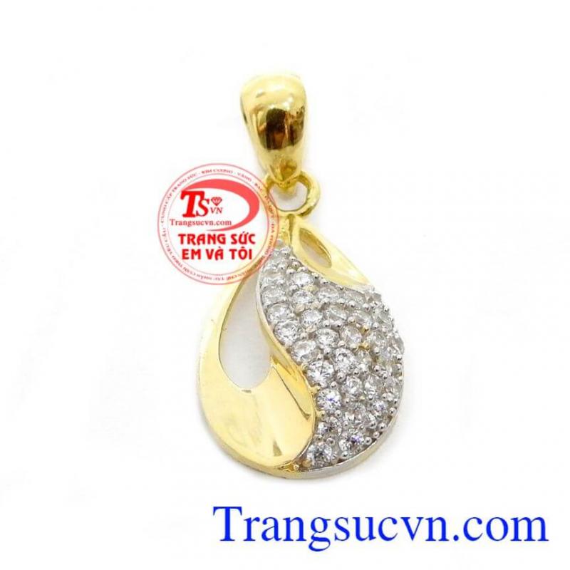 Mặt dây nữ giọt sương mai, mặt dây nhỏ xinh, mặt dây nữ gắn đá.  Mặt dây nữ giọt sương mai, mặt dây nhỏ xinh, mặt dây nữ gắn đá.