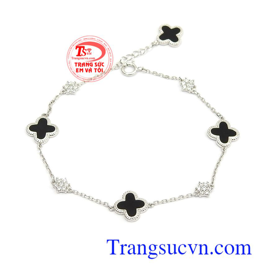 Những sai lầm của nam giới khi chọn quà 20/10