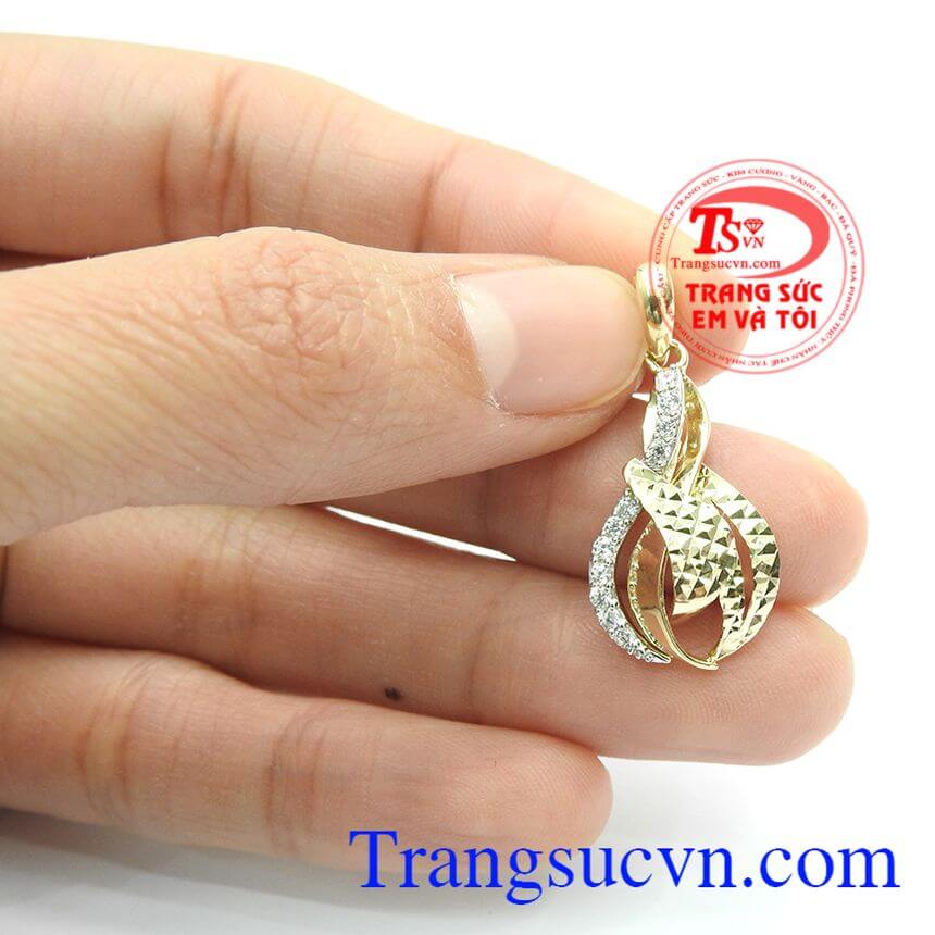 Mặt dây đẹp thanh lịch, mặt dây chuyền vàng Mặt dây đẹp thanh lịch, mặt dây chuyền vàng