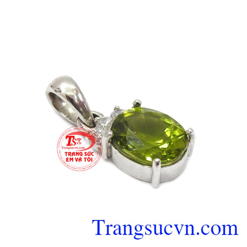 Mặt peridot mệnh Hỏa, mặt dây vàng đá quý