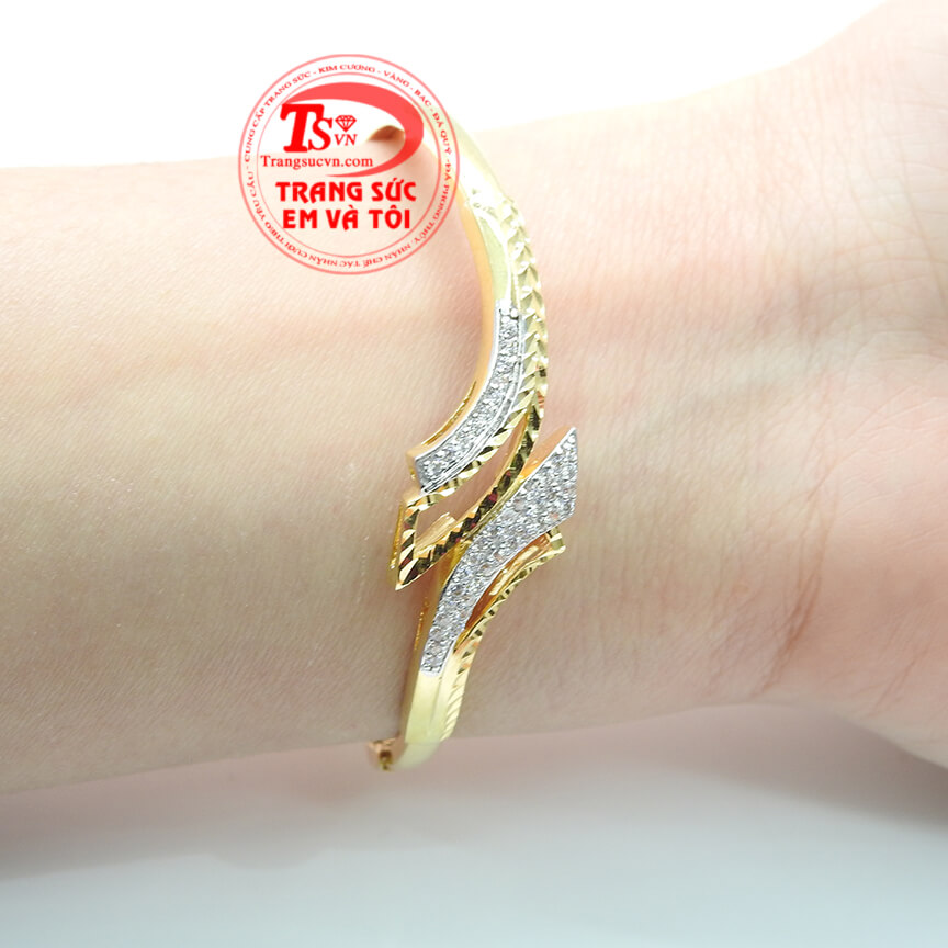 Vòng tay nữ đính đá độc đáo, Vòng tay vàng tây cho bạn gái, Vòng tay thiết kế tinh tế thời trang là món quà tuyệt với cho phái đẹp
