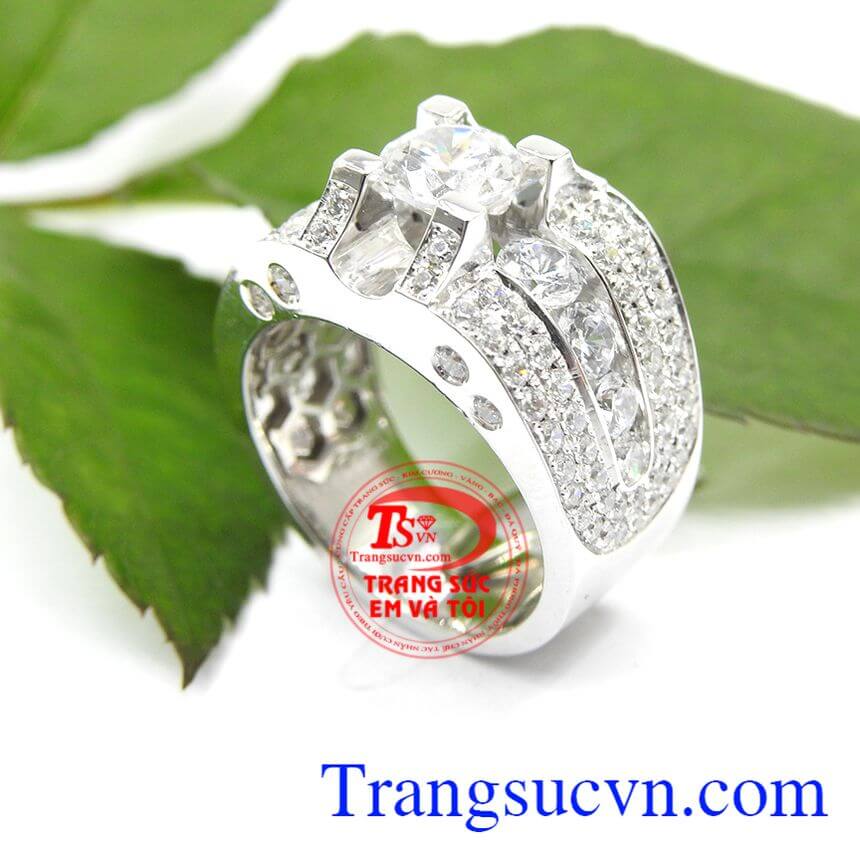 Nhẫn nam vàng trắng độc đáo,Nhẫn nam vàng cao câp, Nhẫn nam vàng sang trọng.	