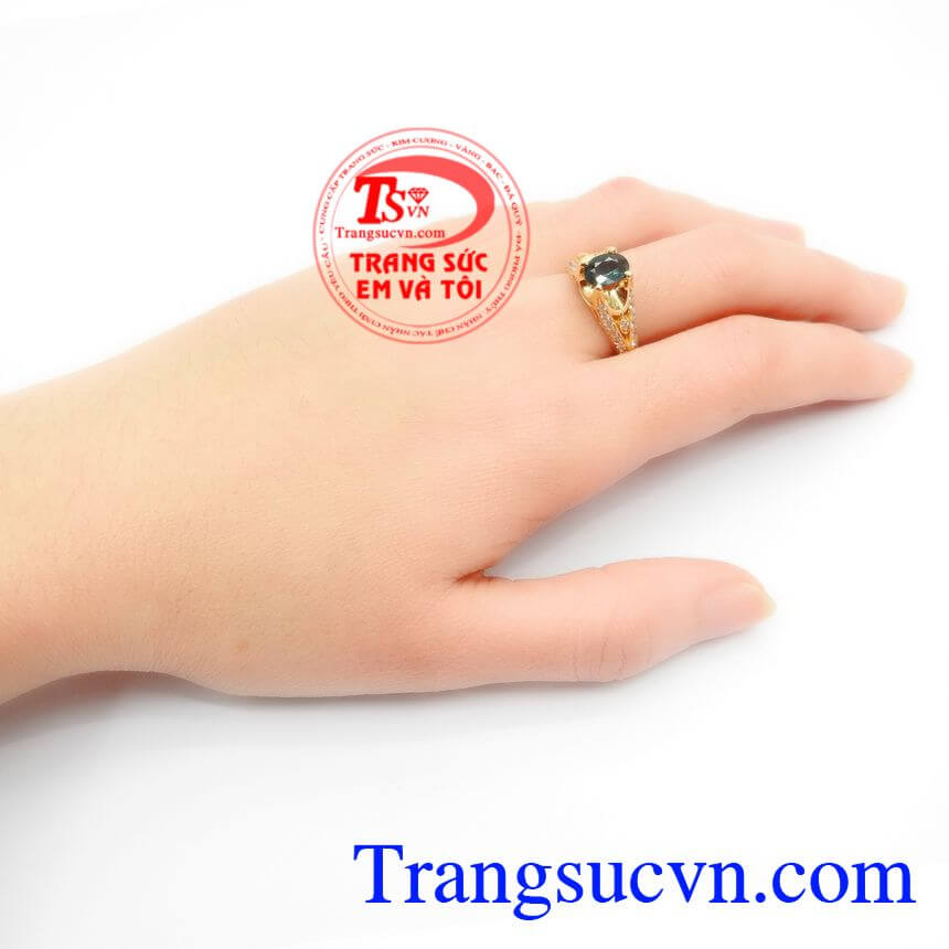 Nhẫn nữ Saphire sang trong, Nhẫn Nữ Sapphire Thiên Nhiên Tinh Xảo, Nhẫn nữ sang trọng.