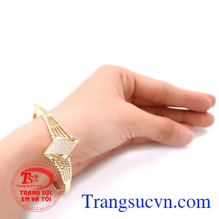 Vòng vàng con thoi, Vòng tay đep, Vòng tay thanh lịch.