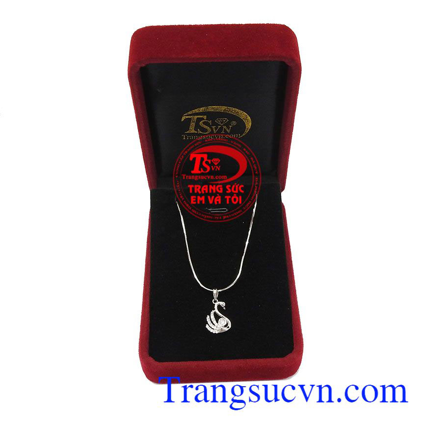 Bộ dây chuyền vàng là sản phẩm sang trọng, tinh tế