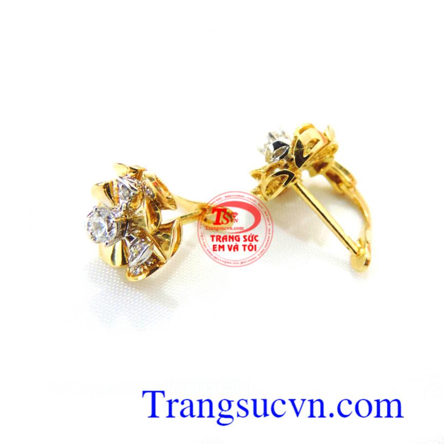 Hoa tai vàng 18k