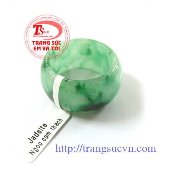 nhan-da-cam-thach-nu