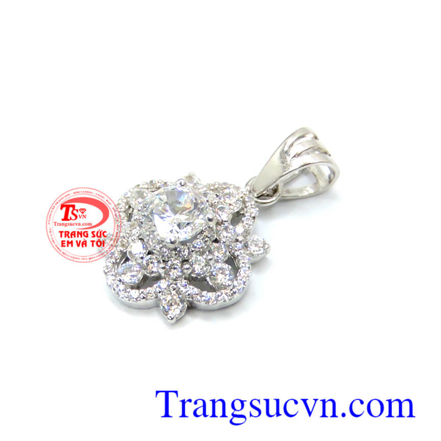 Mặt dây chuyền vàng trắng, Mat day chuyen vang trang