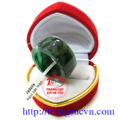 Nhẫn Ngọc Phỉ thúy ngón cái,Nhẫn Ngón cái