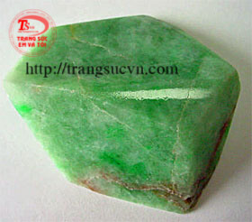 Ngọc Jadeite thiên nhiên chưa chế tác. ngọc jadeit, ngọc cẩm thạch, jade,